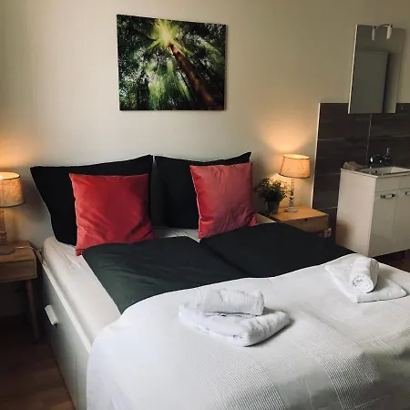 Mida Gaestehaus Friburgo in Brisgovia Esterno foto